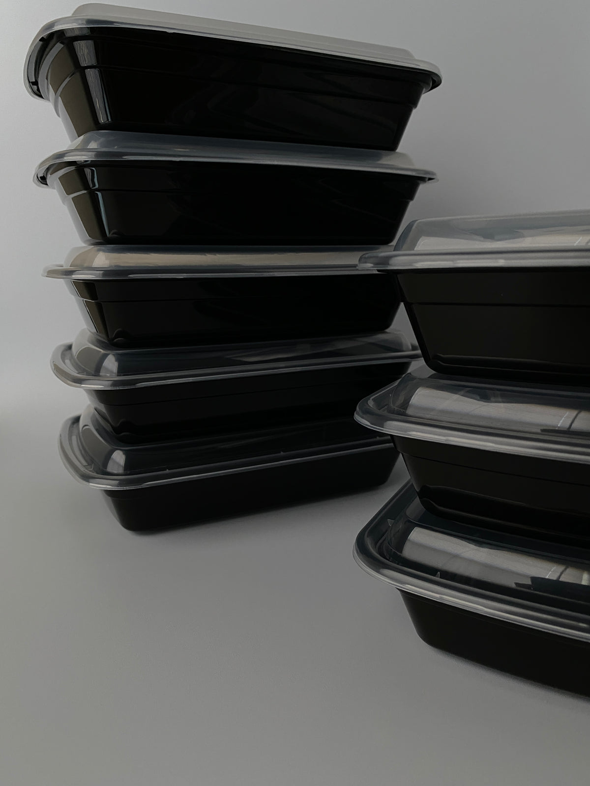 16 oz Black Rectangular Containers with Clear Lids - 150/Case - Microwavable, BPA-Free, Food Storage & Takeout